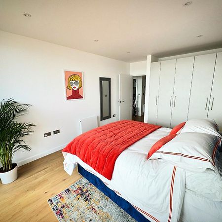 Stunning Beach Front Apartment With Sea Views, Free Parking & Balcony Ramsgate Extérieur photo