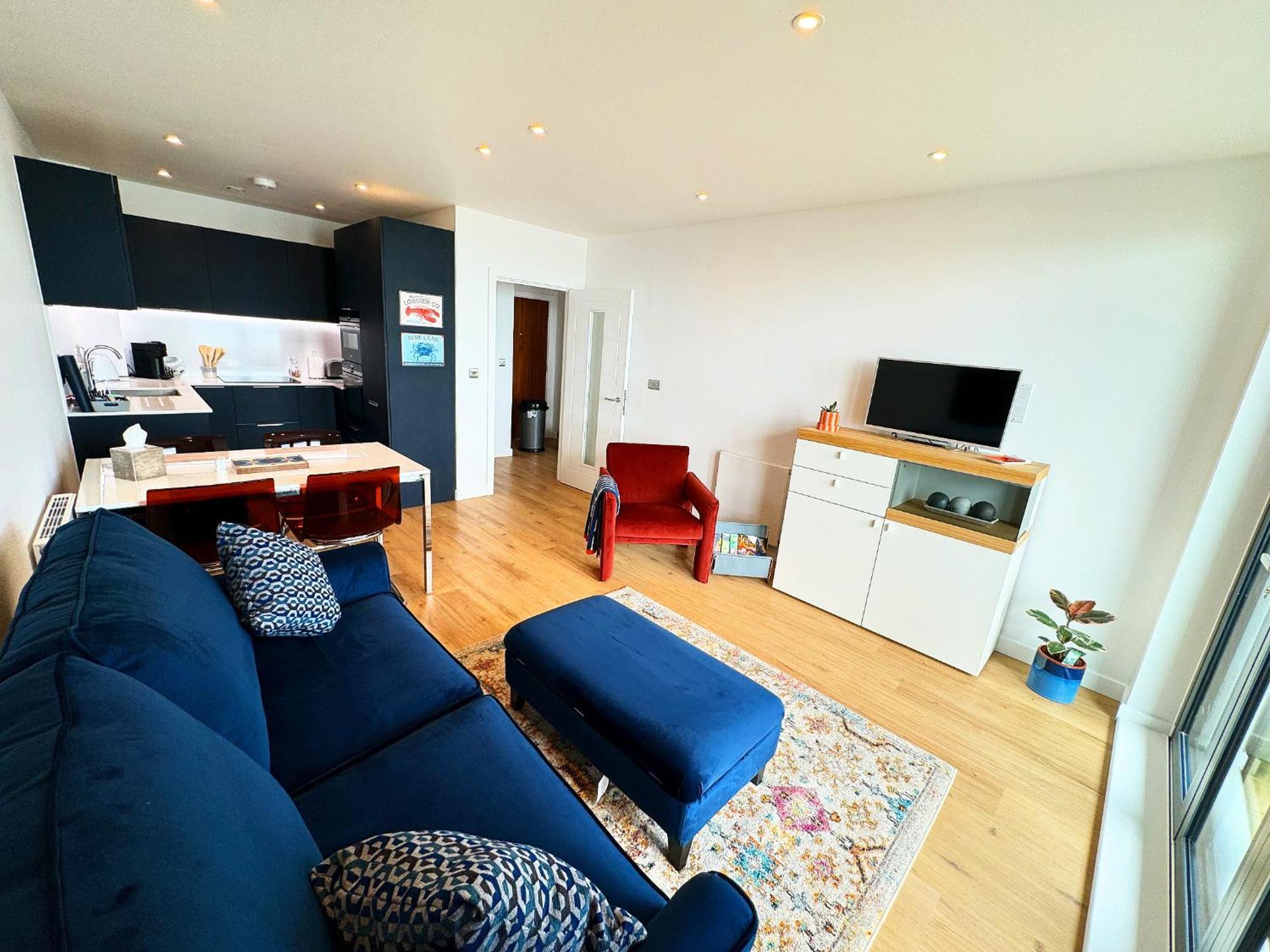 Stunning Beach Front Apartment With Sea Views, Free Parking & Balcony Ramsgate Extérieur photo